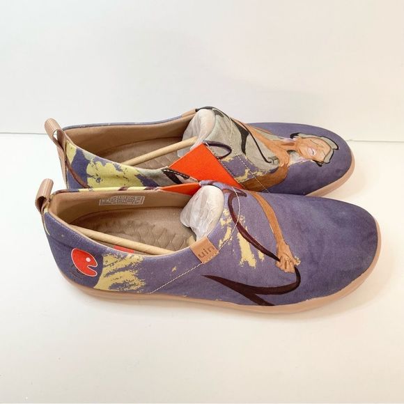 Size 9 NWT UIN Slip On Shoes Canvas Comfortable Lightweight The Singer - Picture 2 of 9